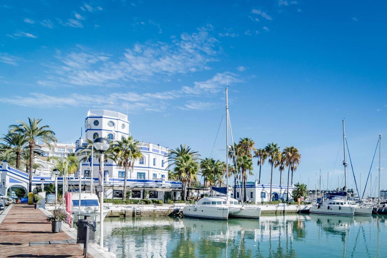 CP - Modern Beachside Apartment in Estepona Exterior foto